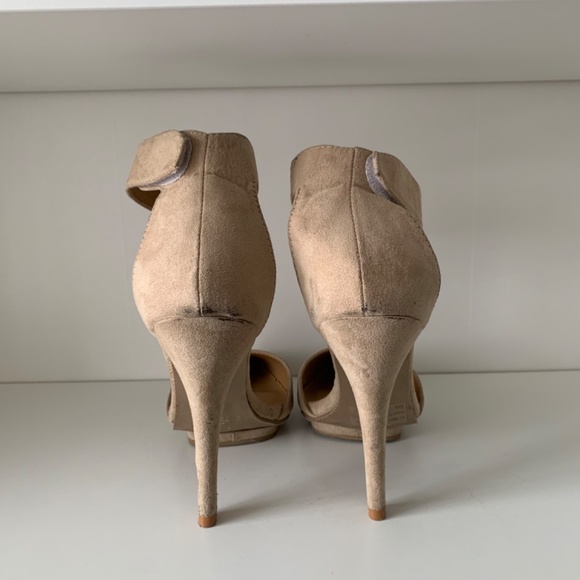 Nude faux suede pumps - Picture 2 of 4